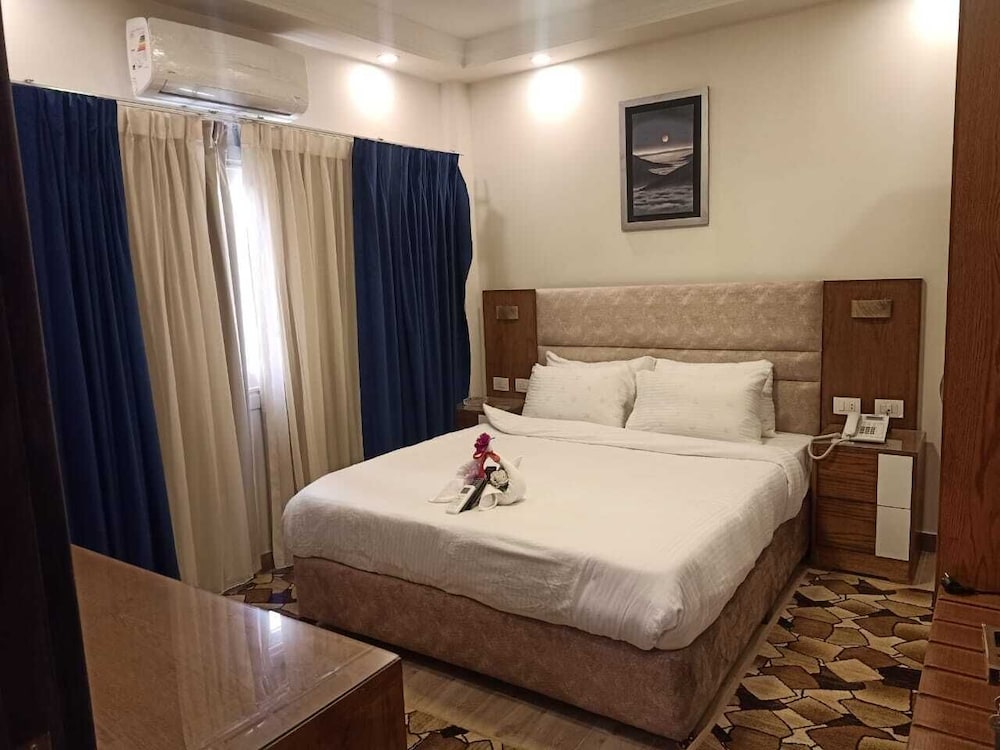 Double Room - Photo 10