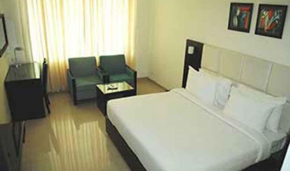 Deluxe Twin Room, 1 Double Bed, Non Smoking - Photo 1