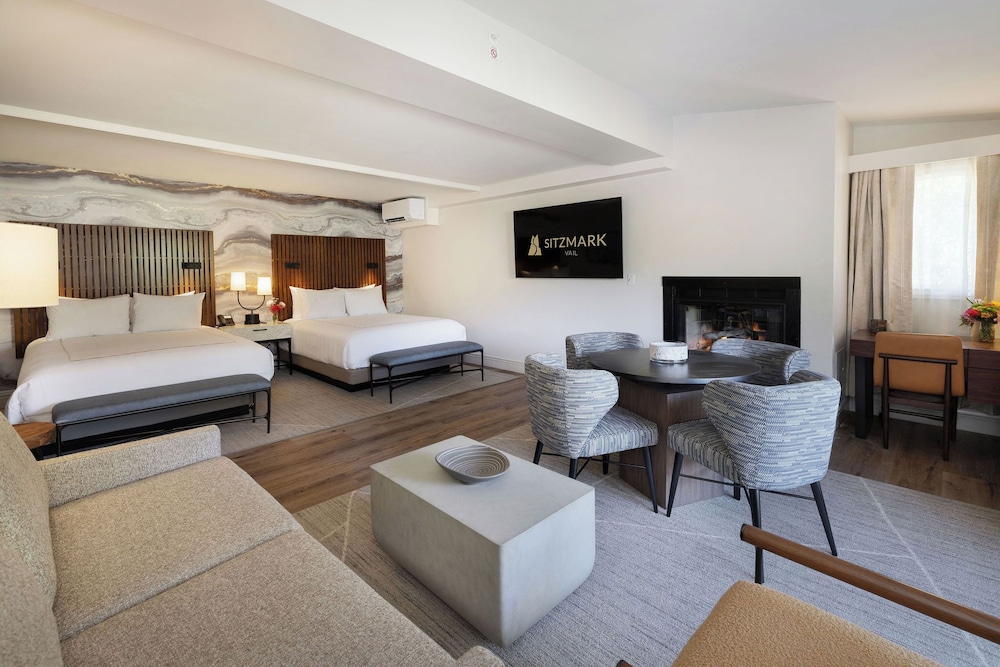 Premium Room, 2 Queen Beds, Mountain View photo 2
