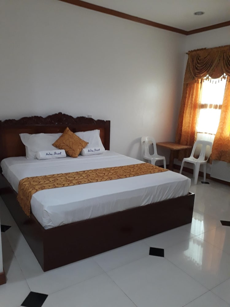 Deluxe Room, 1 King Bed, Terrace, Pool View
