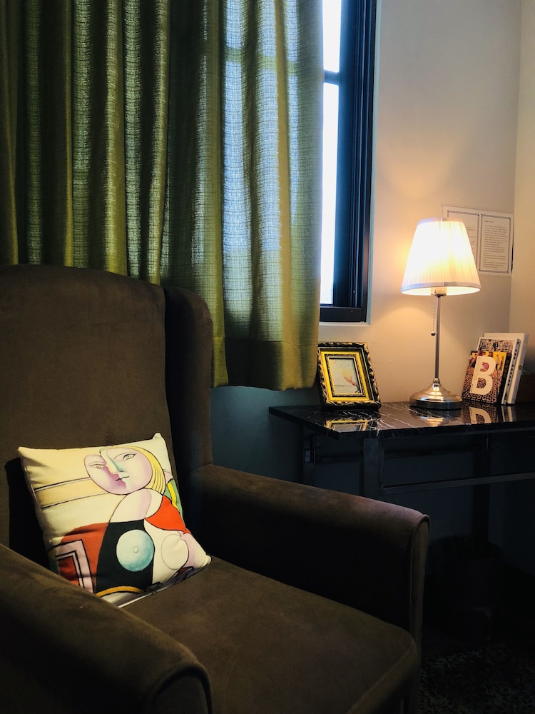 Comfort Suite, 1 Double Bed, Ensuite, Tower (window) photo 3