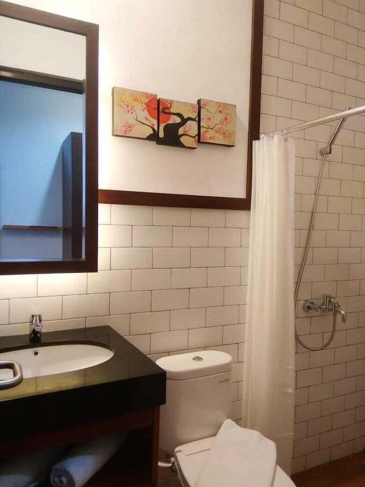 Deluxe Room - Photo 6