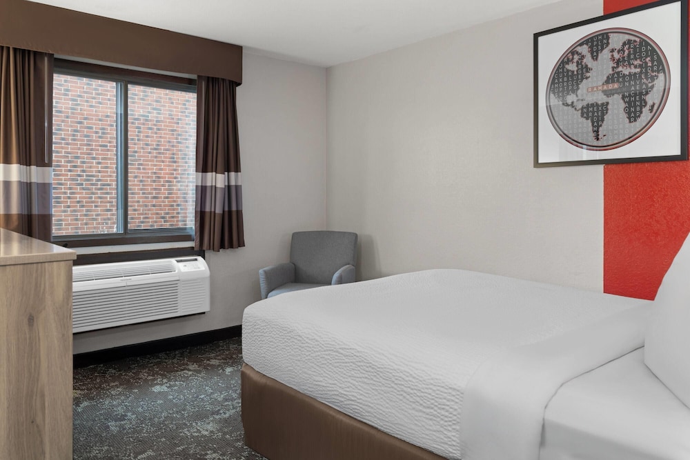 Ramada by Wyndham Cedar Rapids South, Fotografia 3