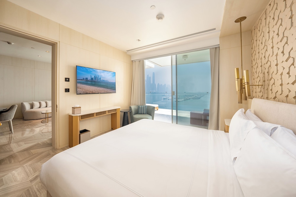 Luxe 1 Bedroom Suite