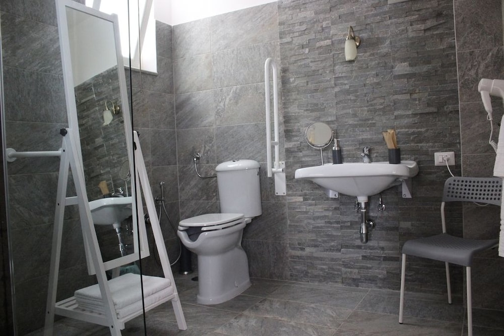 Family Room, Accessible (Medioevo) photo 3