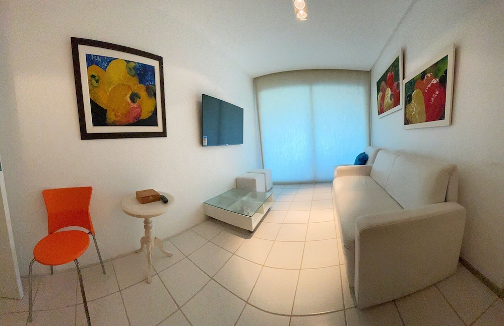 Apartment photo 2