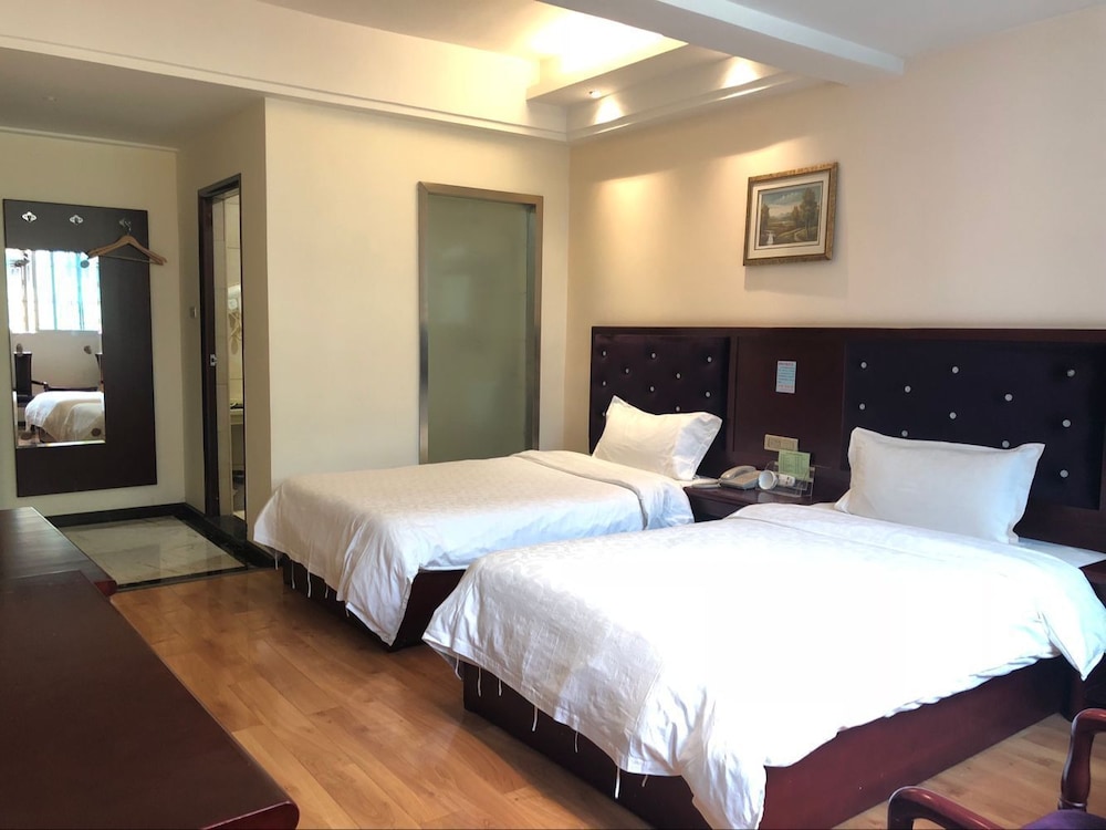 Standard Twin Room photo 1