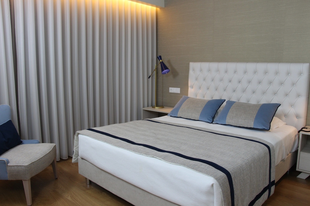 Deluxe Double or Twin Room, 1 Bedroom, Accessible