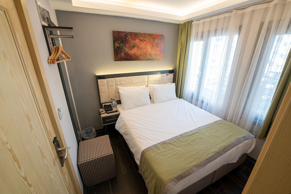 Economy Room photo 3