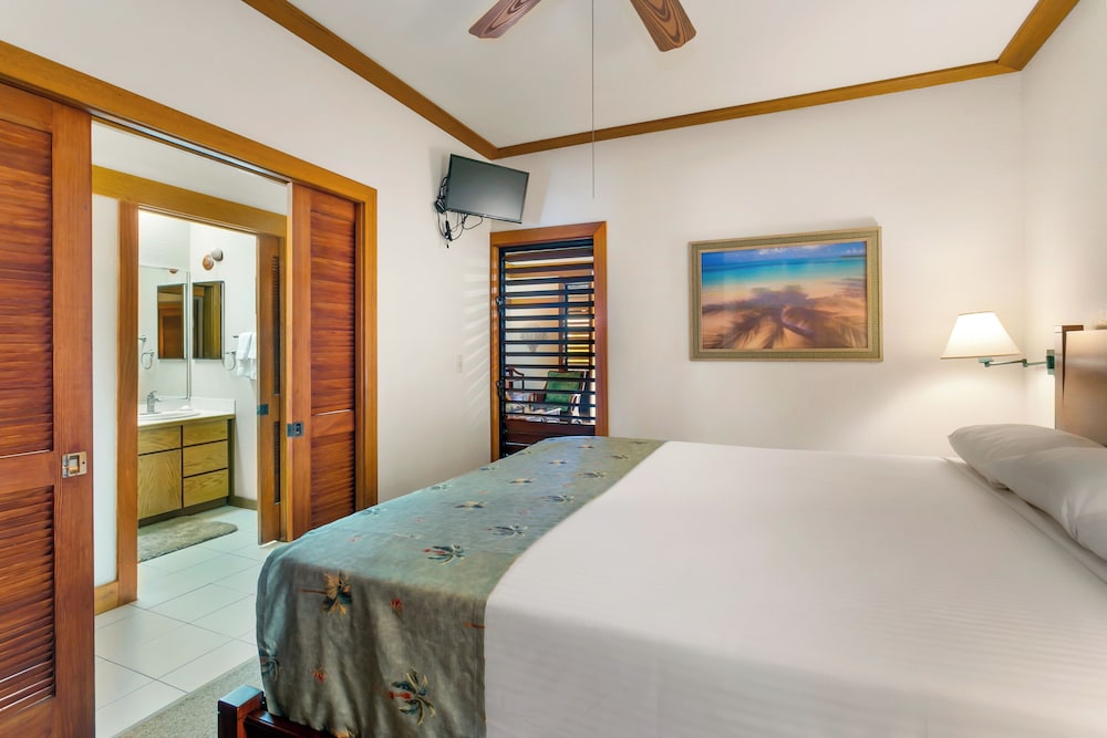 Room, 1 Bedroom, Partial Ocean View (Unit 317 ,1Bath) photo 1