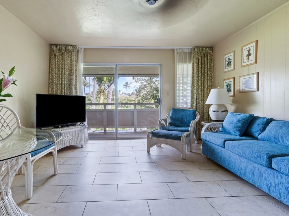 Standard Suite, 1 Bedroom, Kitchen (1 King Bed w/ Sofa Bed) - Photo 1