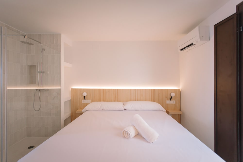 Dúplex Básico, Baño Privado