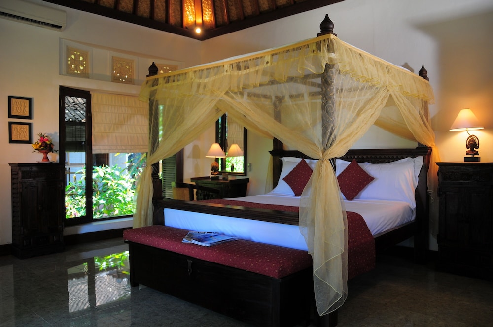 Villa (Villa Raja) photo 2