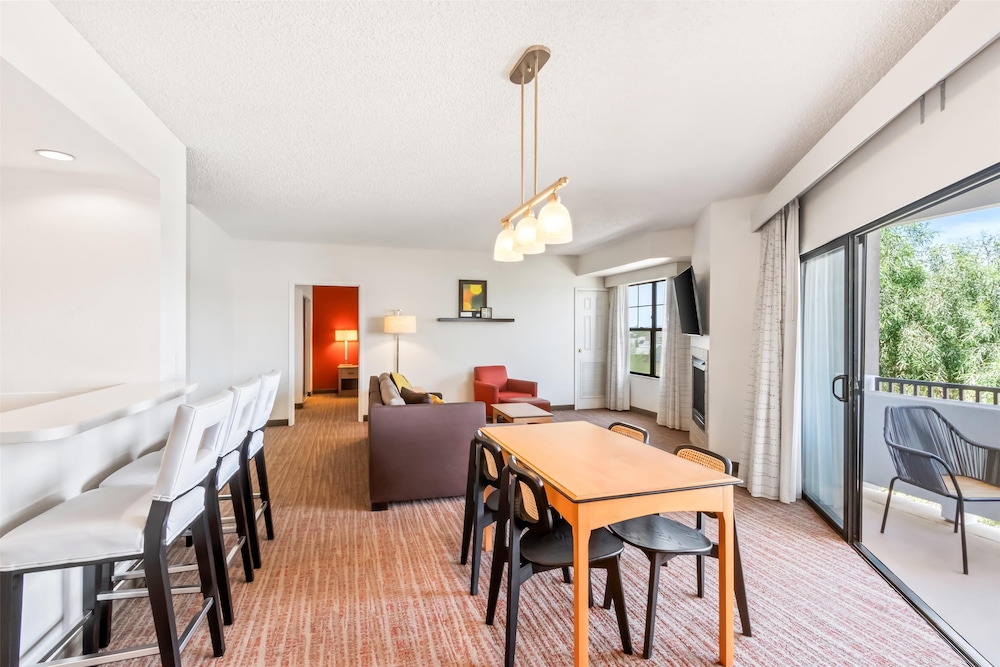 Suite, Multiple Beds