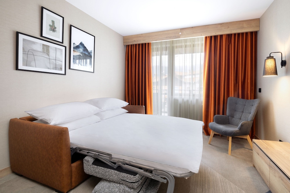 One Bedroom Apartment