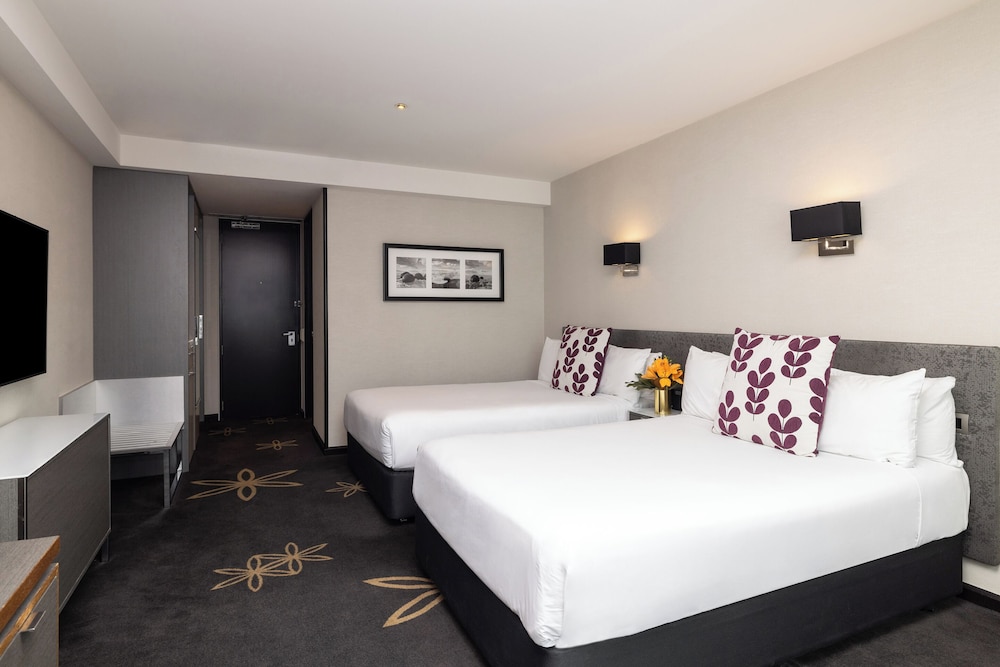 Accessible Twin Room - Photo 3
