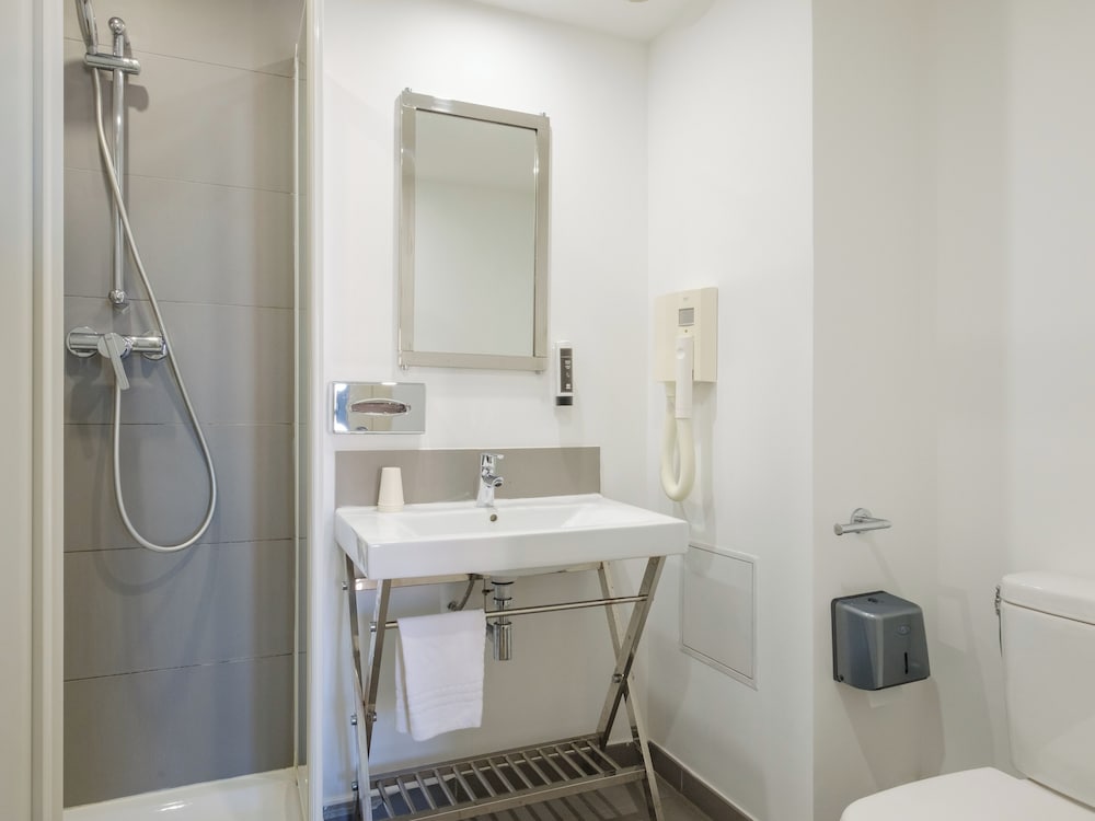 Comfort Double Room, Non Smoking - Photo 6