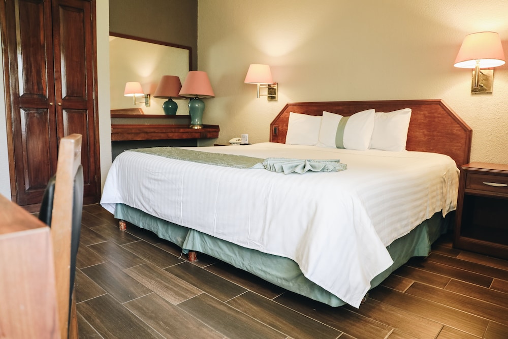 Junior Suite, 1 King Bed