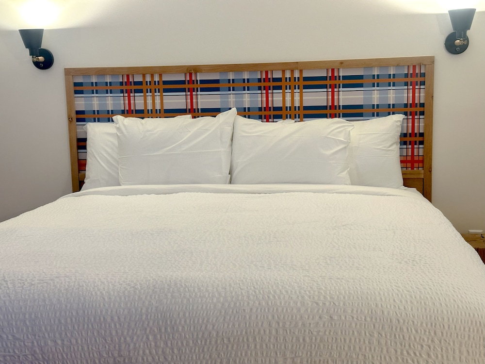 Family Suite, Multiple Beds photo 3