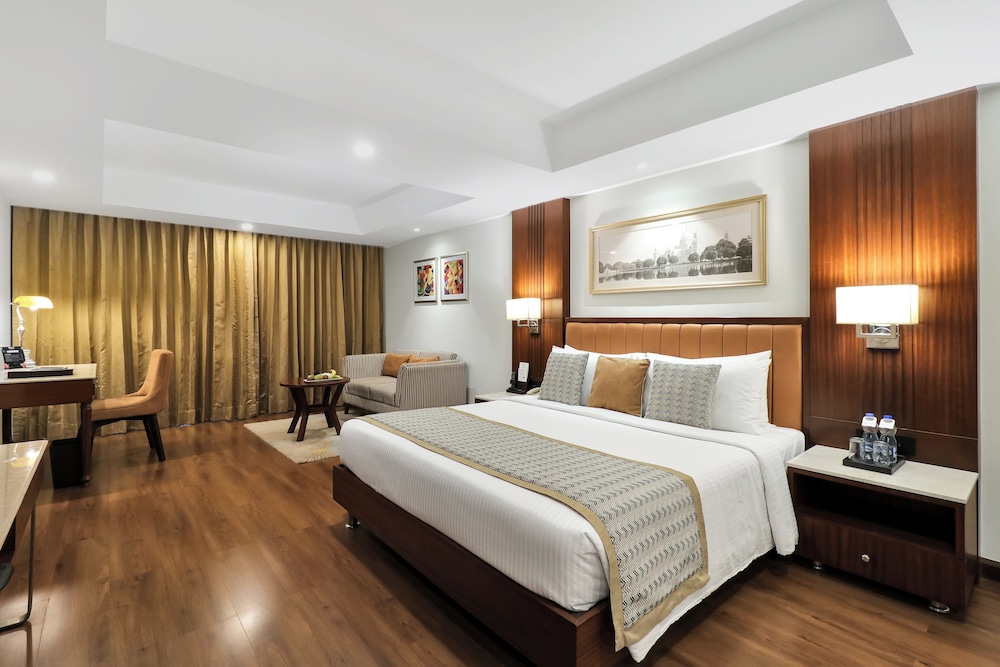 Club Suite - Photo 1