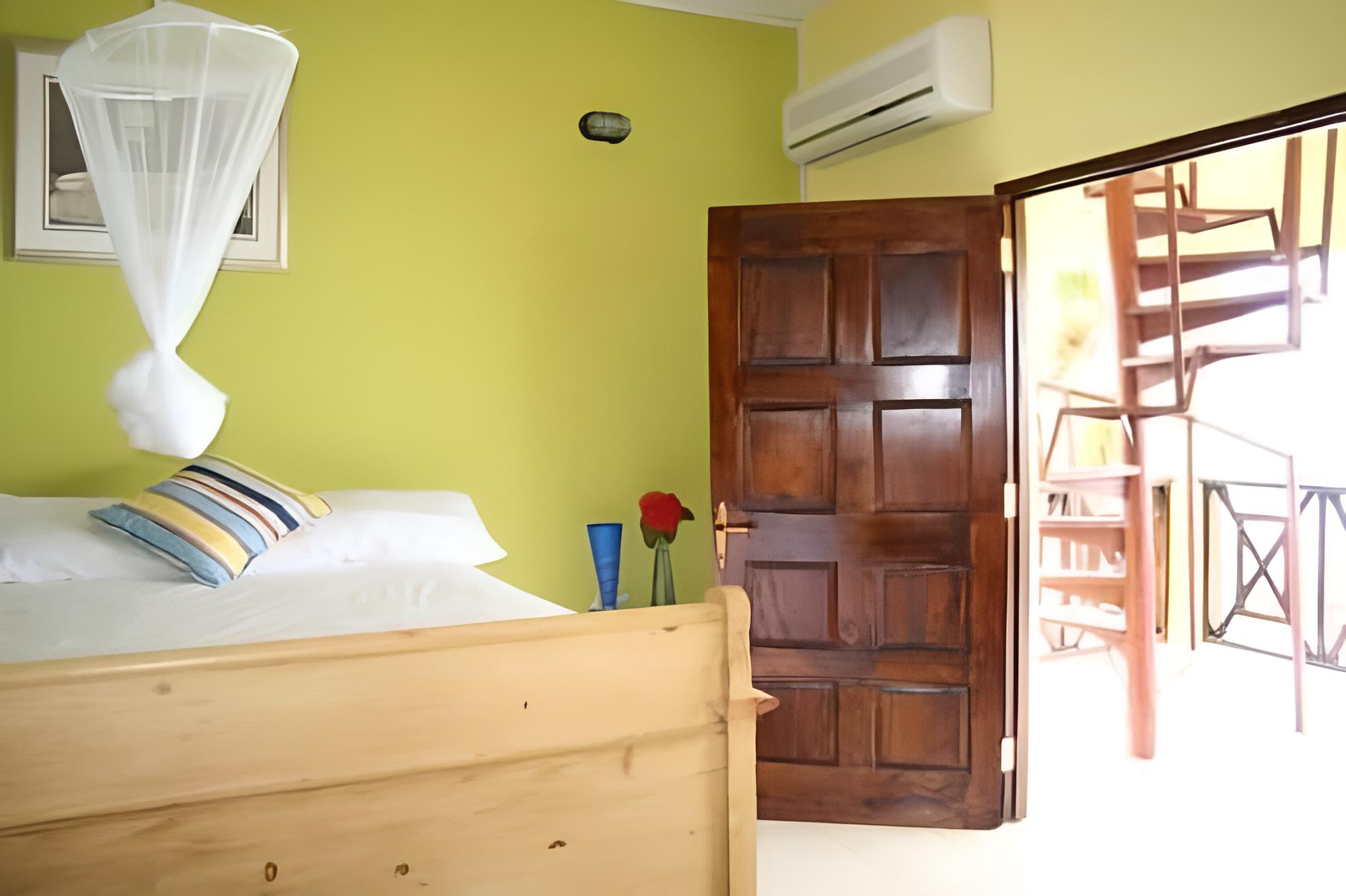 Standard Quadruple Room photo 2