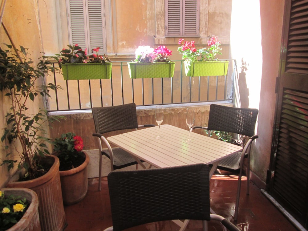 Standard Quadruple Room, Balcony