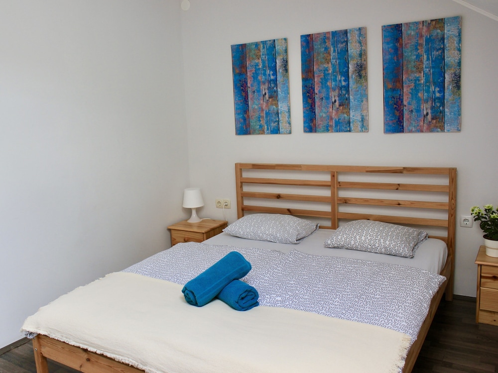 Economy Double Room, Shared Bathroom photo 1