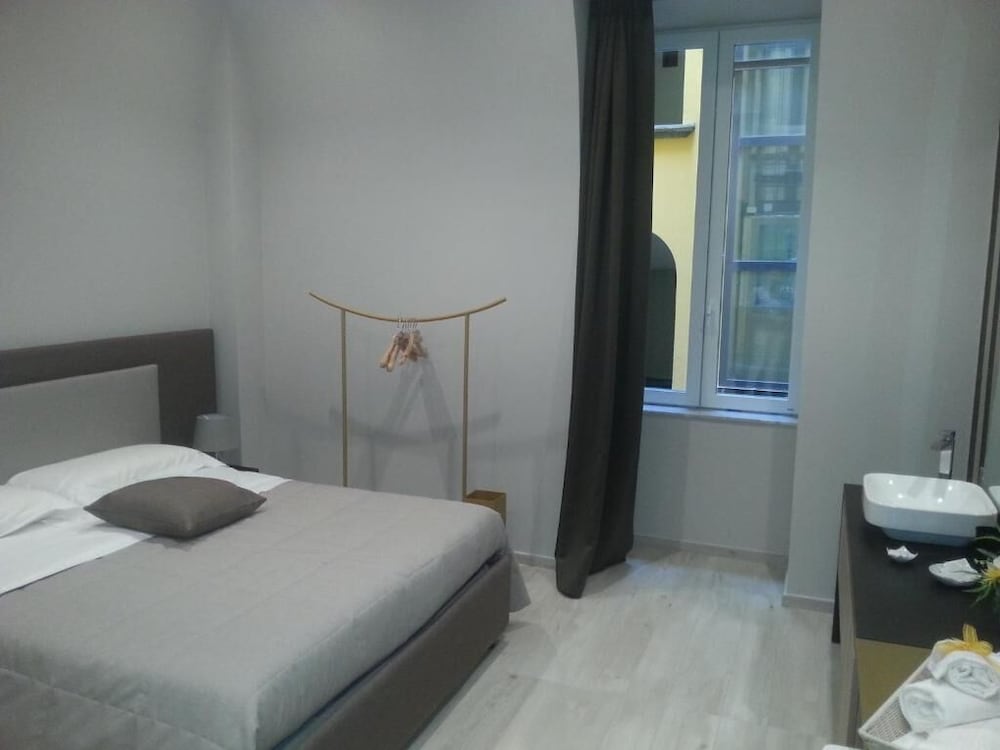 Classic Room, Courtyard View