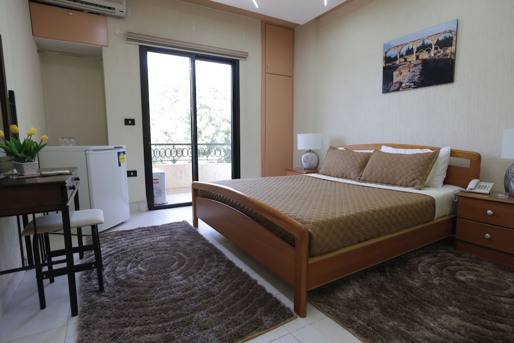 Suite, River View photo 1