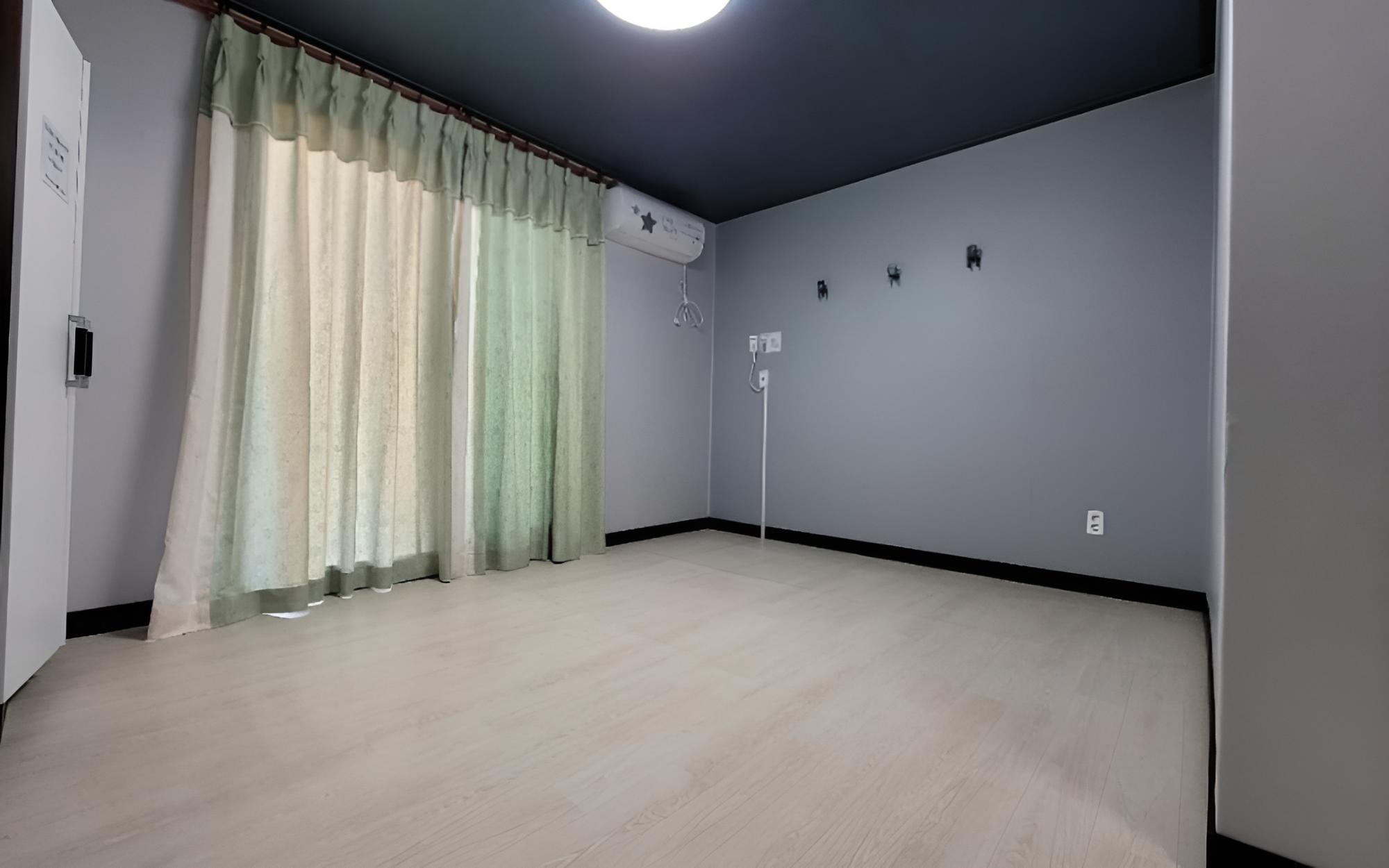 Room (Building A Room 101 (Ondol Room) Pet ) photo 2
