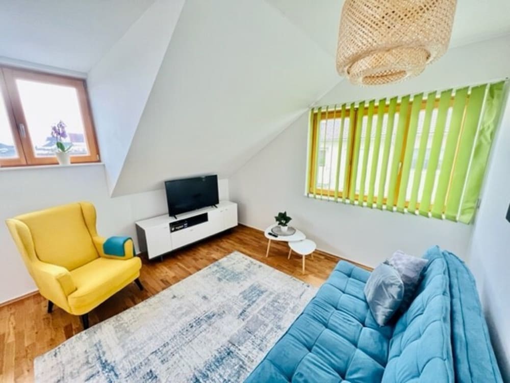 Apartment photo 2