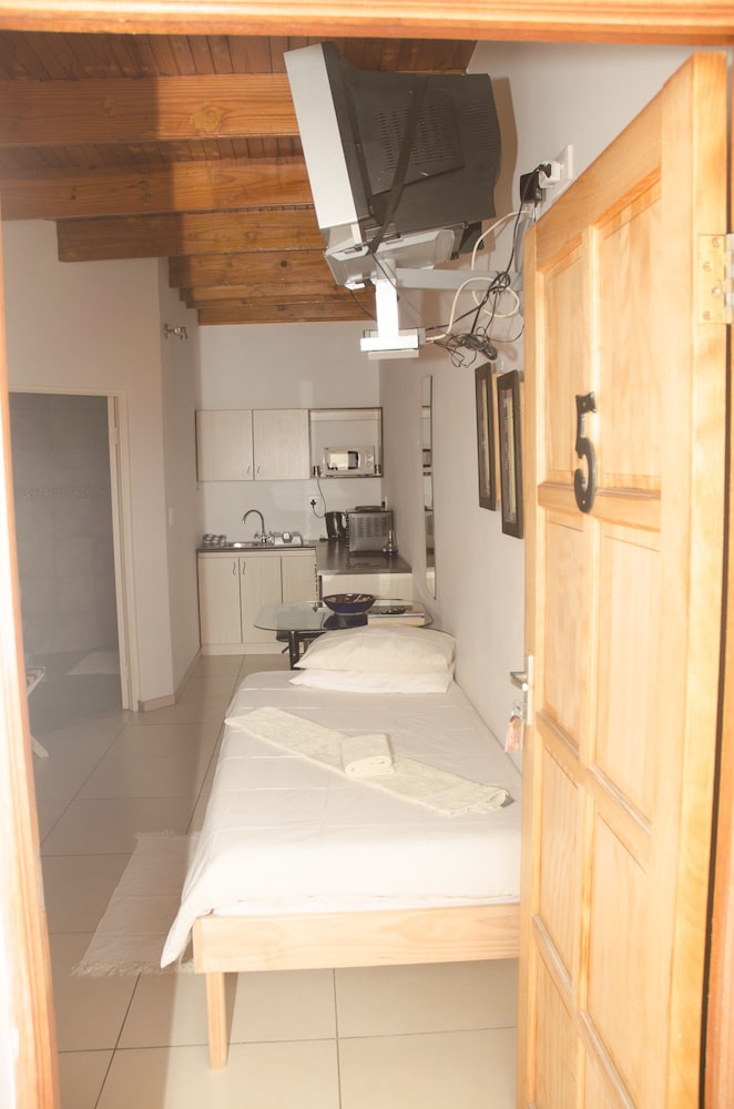 Self-Catering Unit 5 photo 2