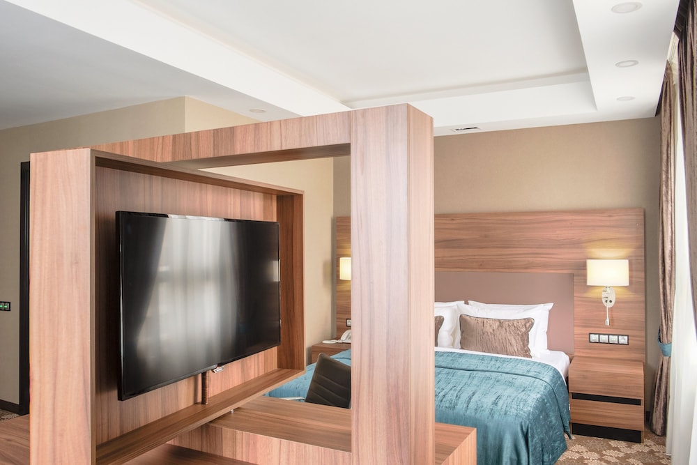 Honeymoon Double Room, Jetted Tub