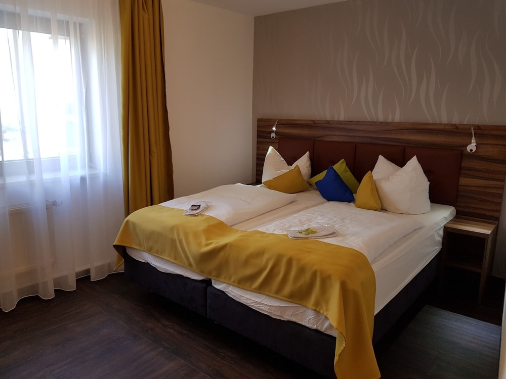 Basic Suite photo 2