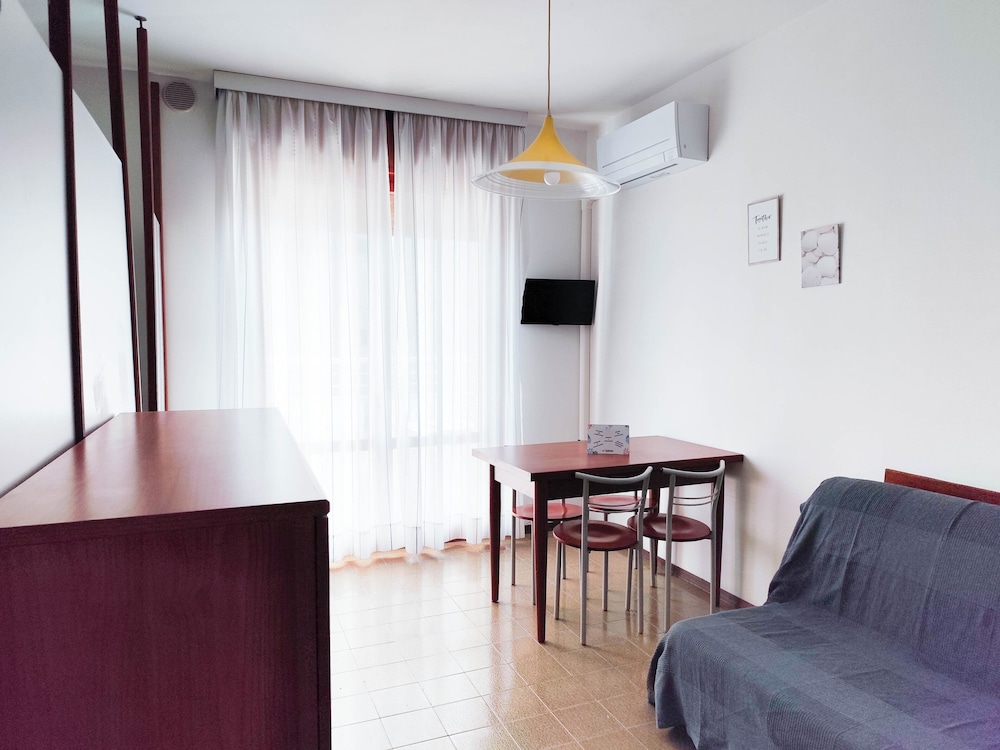 Studio, 1 Bedroom, Balcony, City View