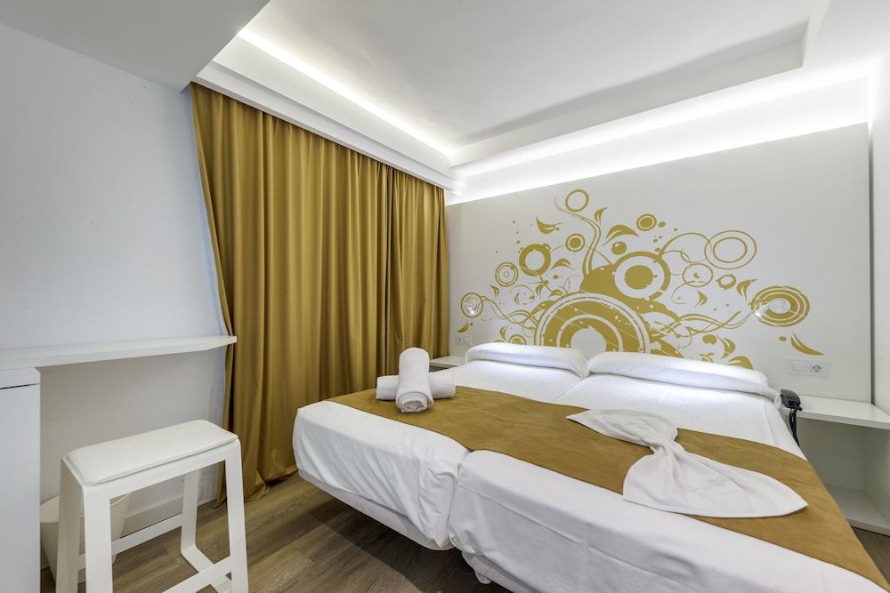 Basic Double Room