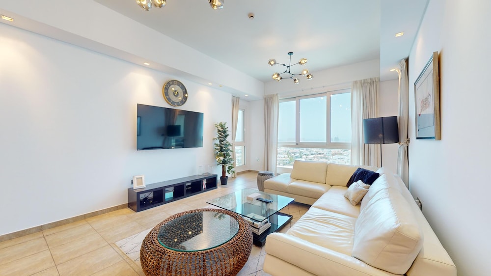 Apartment, 2 Bedrooms, Pool Access photo 2
