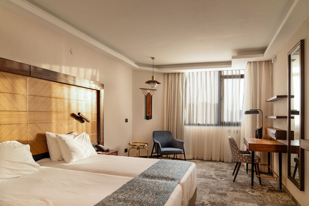 Executive Room (Adults over 18) - Photo 1