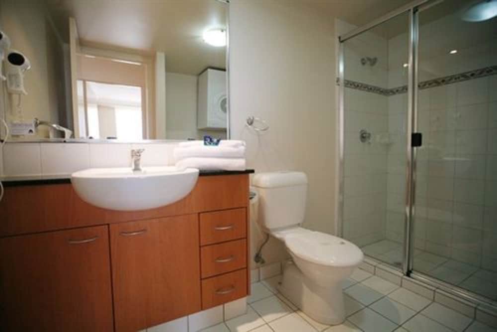 One Bedroom Standard Apartment - Photo 3