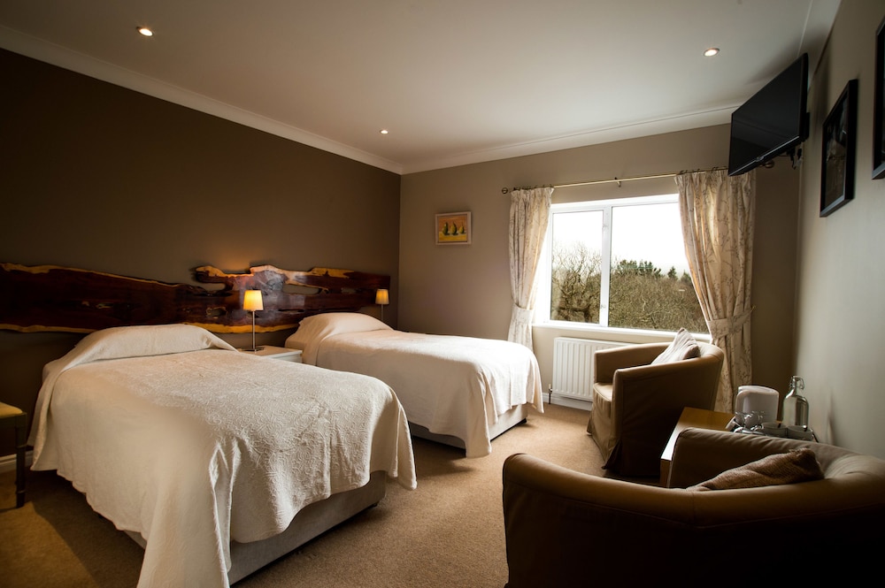 Twin Room, Ensuite - Photo 6