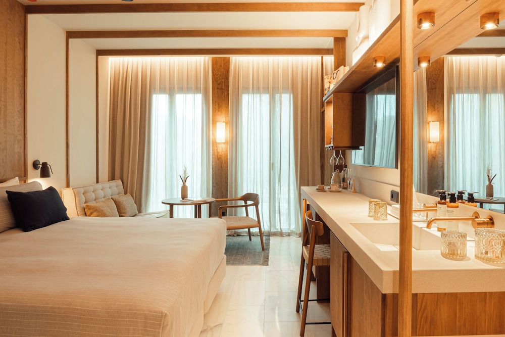 Room, Courtyard View (Extra ME+)