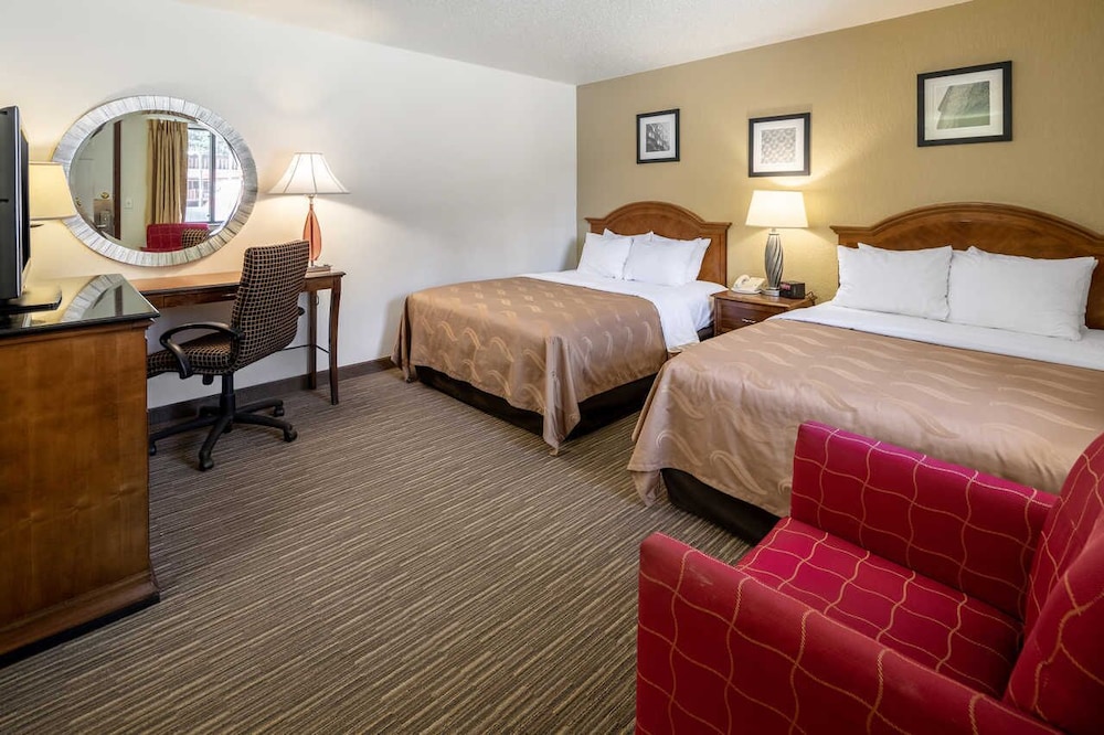 Standard Room, 2 Queen Beds, Non Smoking (Small room) - Photo 2