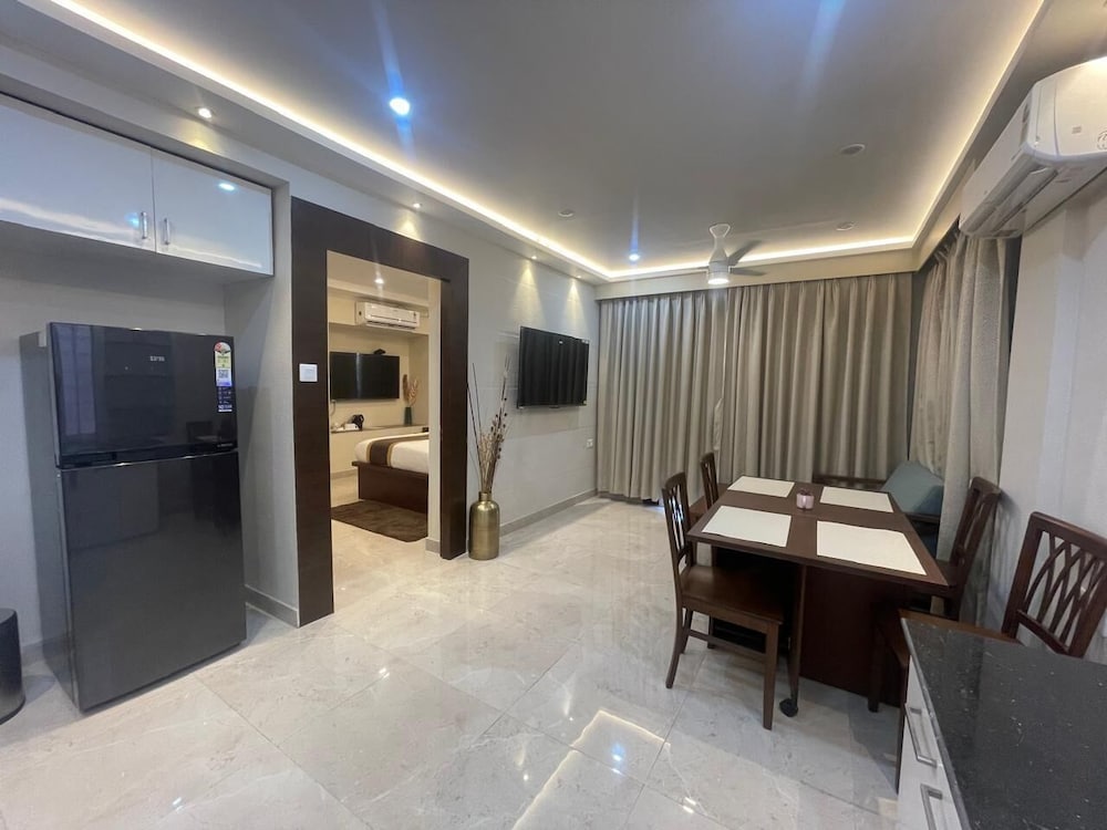 Superior Suite, City View photo 3