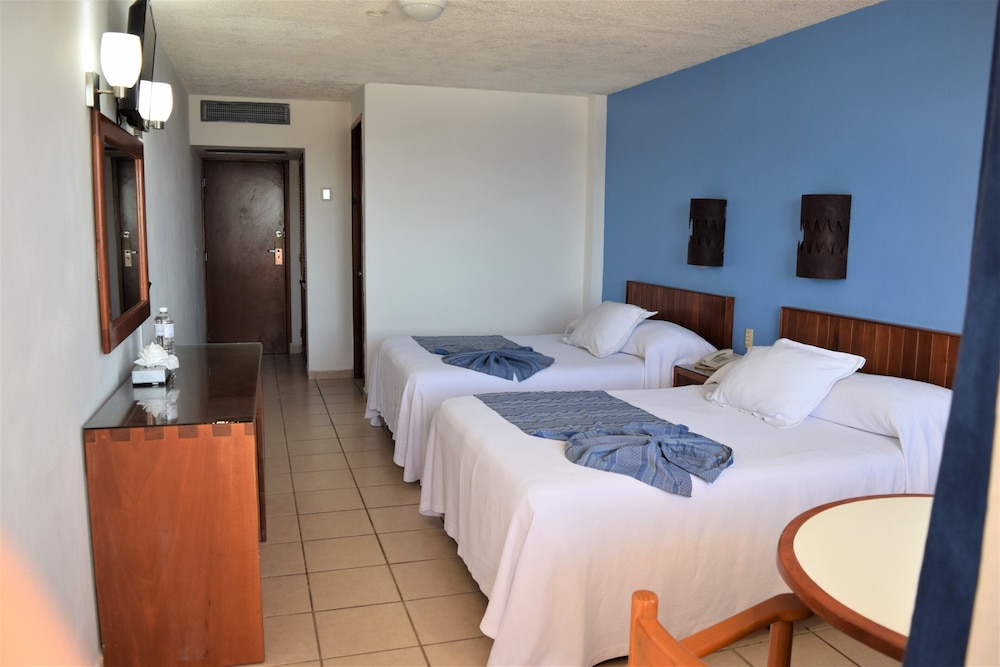 Standard Room, Ocean View - Photo 3