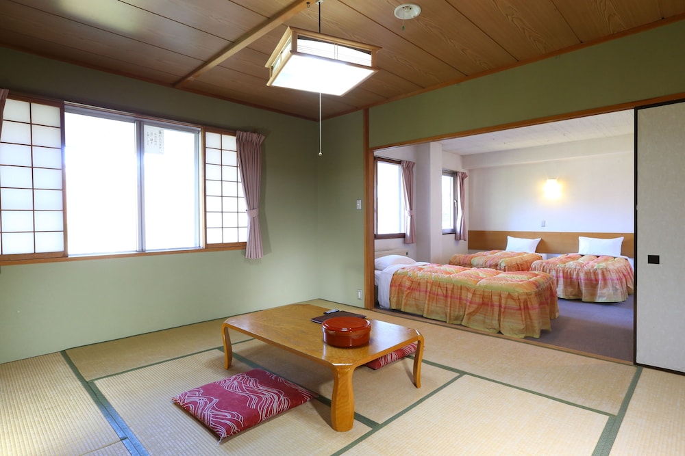 Japanese Western Style Family Room photo 1