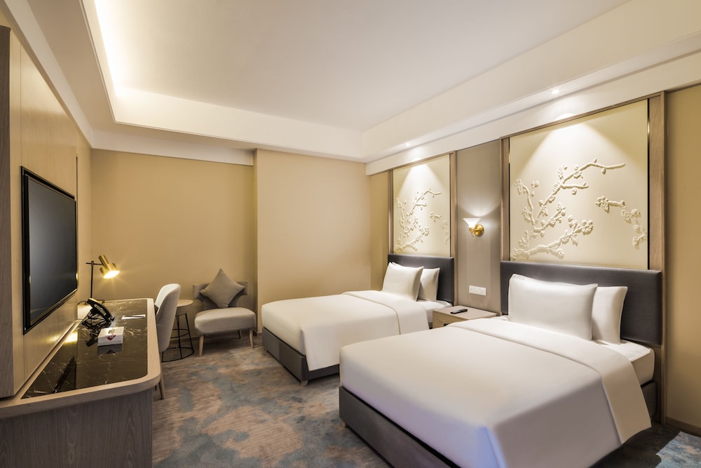 Deluxe Room - Photo 4