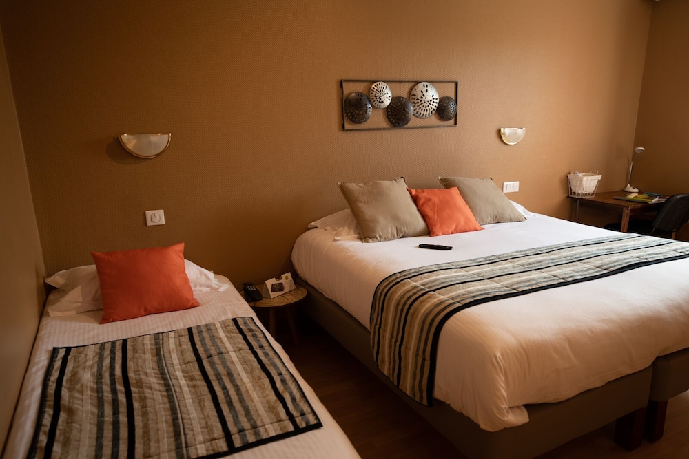 Comfort Triple Room