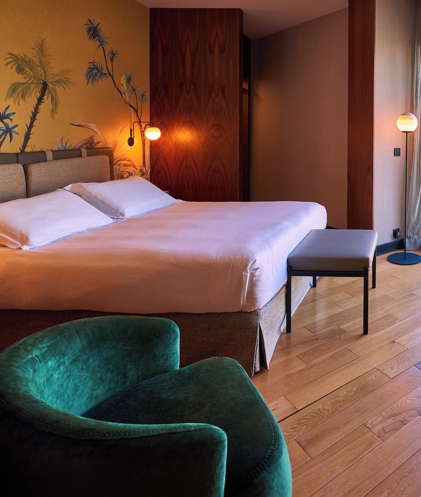 Premium Double Room, 1 Queen Bed photo 3