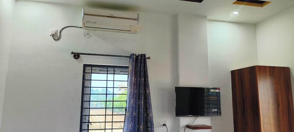 Deluxe Double Room, City View