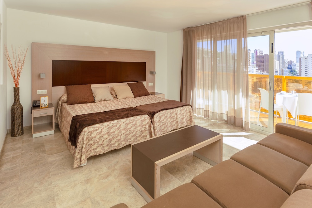 Superior Room, Balcony, Pool View (3 Adults + 1 Child) - Photo 1